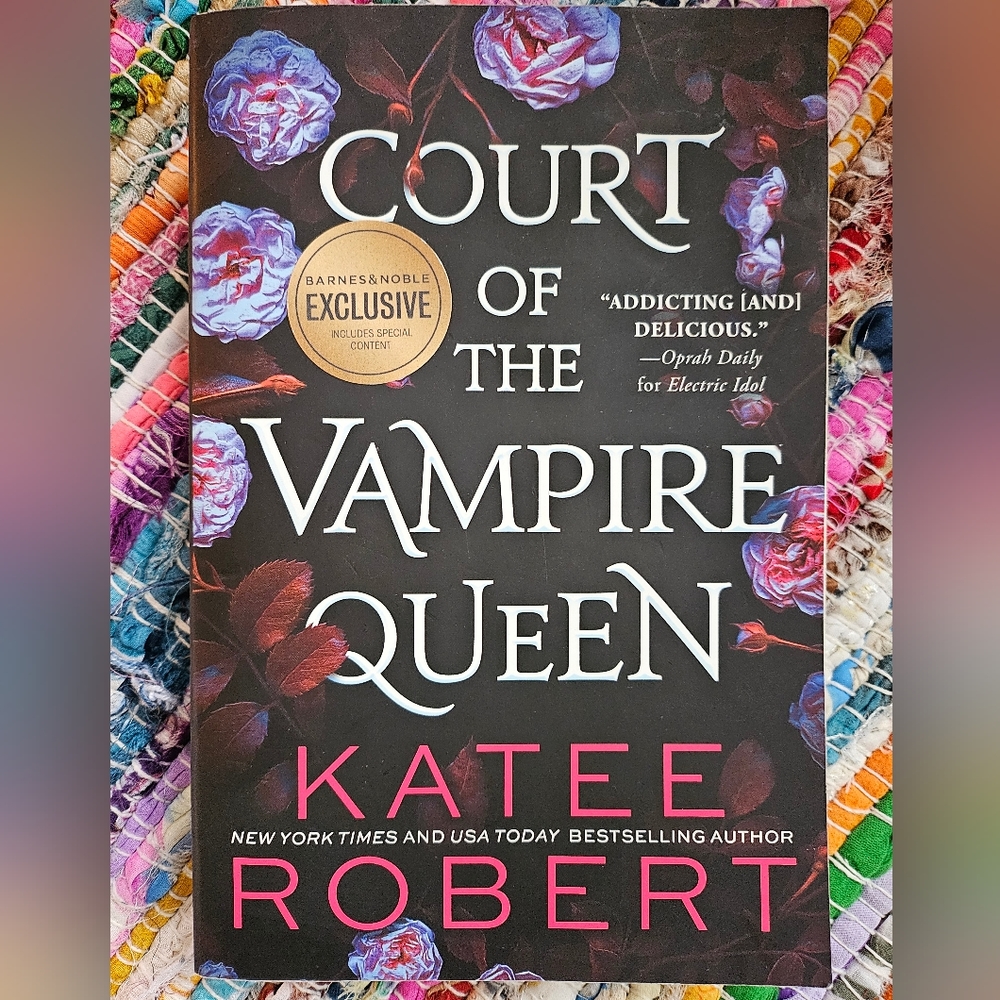 court of the vampire queen (book)